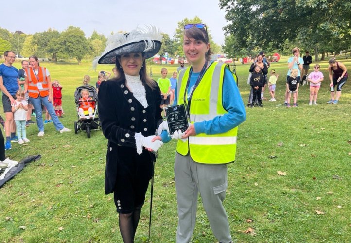 Sarah Deas Honoured for Contribution to Gadebridge Junior parkrun